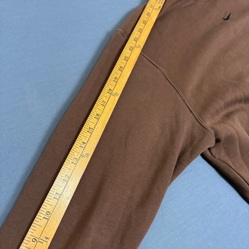 Nike Center Swoosh Mocha Brown Crewneck Sweatshirt Men's Size Large - Picture 6 of 6